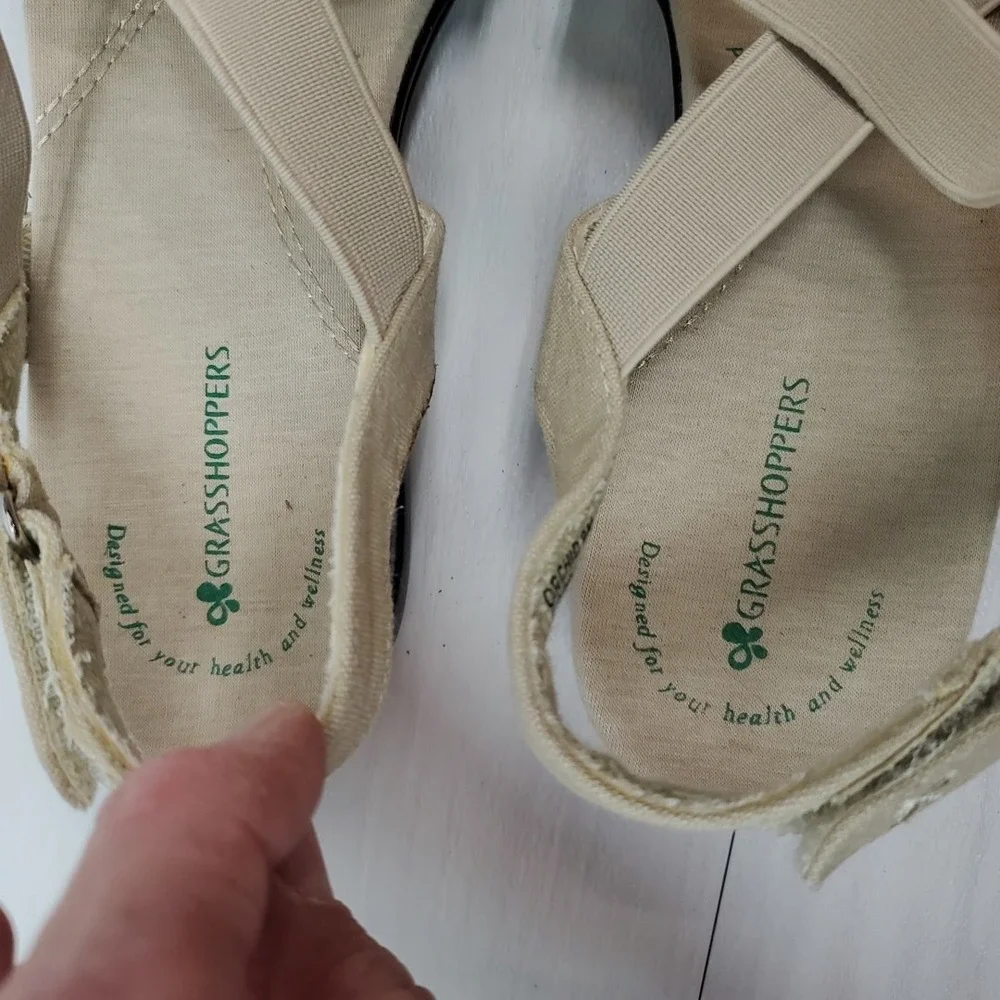 Grasshoppers Ortholite Beige Strappy Sandals Womens Size 9M EUC Purefit Comfort